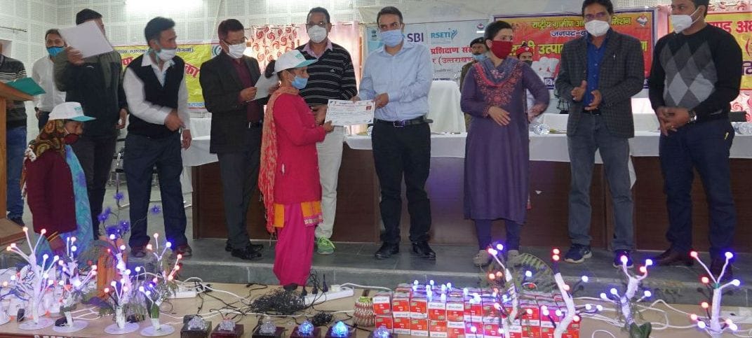 Training in making LED products given to women