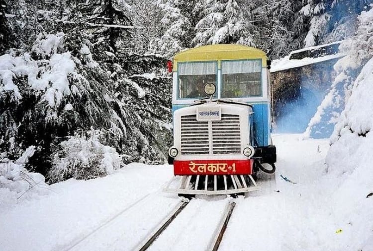 Kalka-Shimla Rail Track: 78 tourists reach Shimla by special train