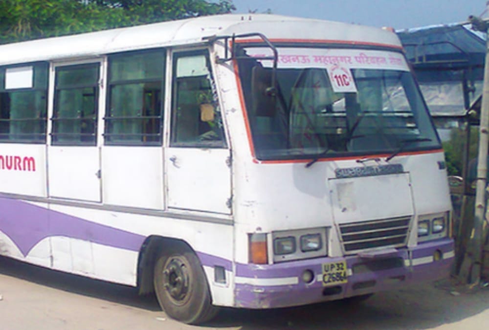 City buses employees will go on strike for not paying the salary.