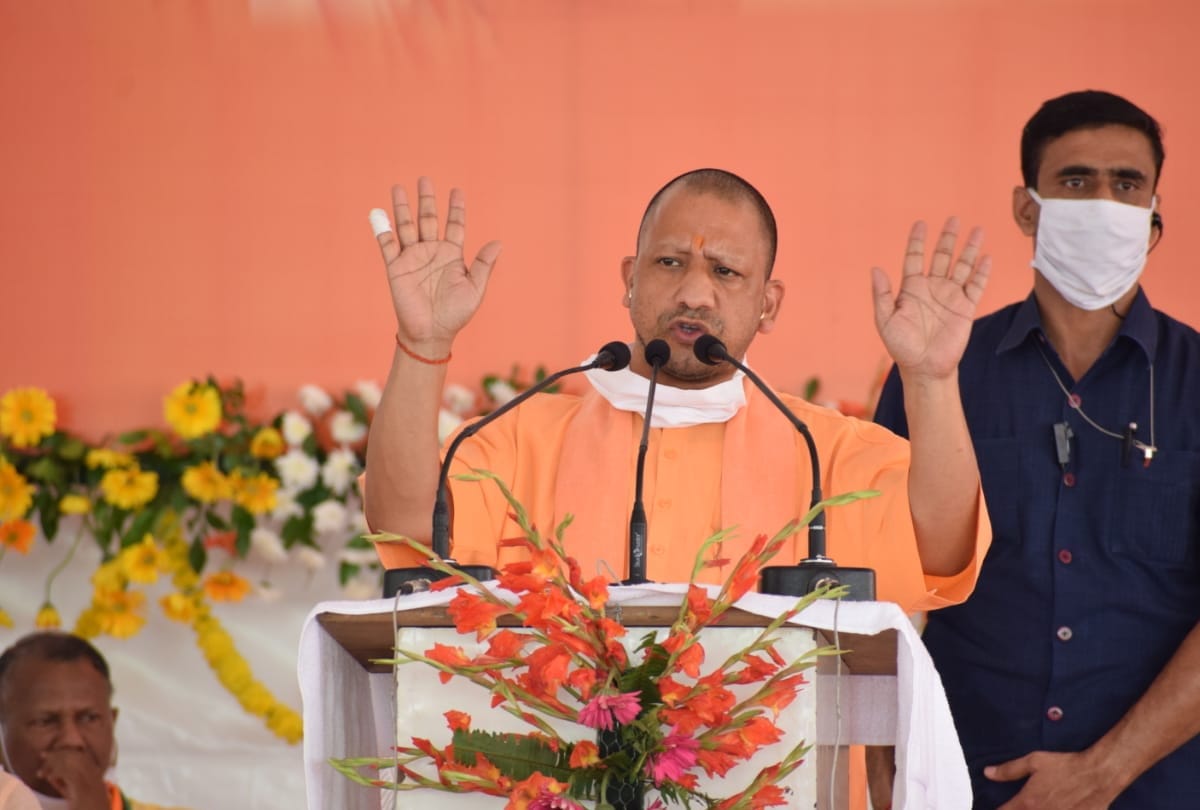 CM Yogi inaugurated sulfur-free plant at Munderwa and Pipraich sugar mill