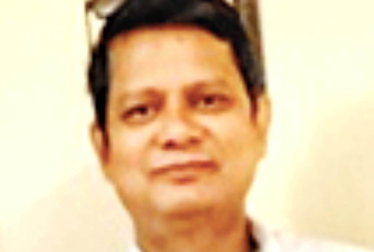 teacher of lucknow university made a ceramic plate for connect the bones