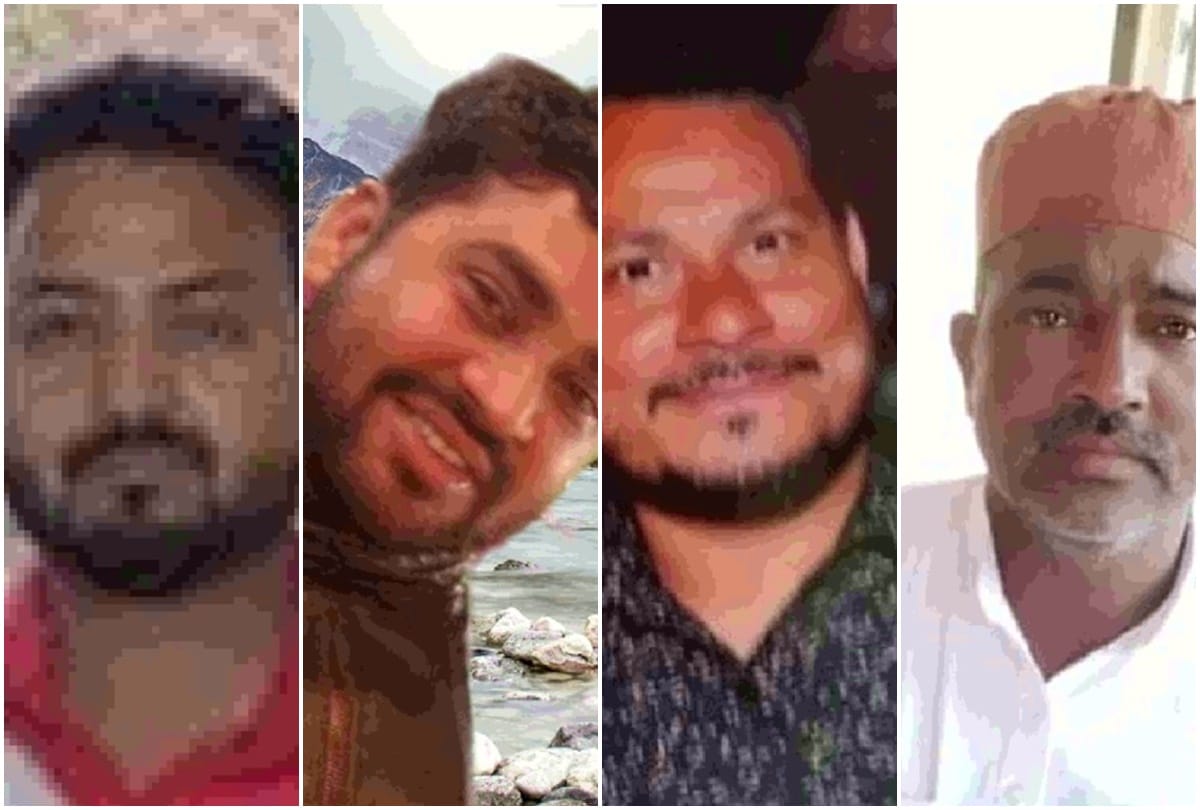 Four people died after car falling into drain from a bridge in Bijnor district