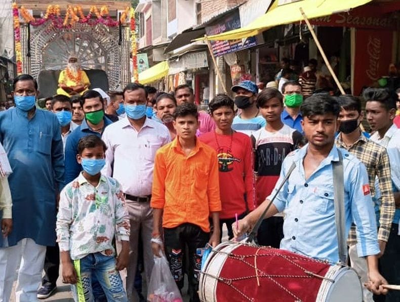 maharshi vaalmeeki kee jayantee par nikaalee shobhaayaatra