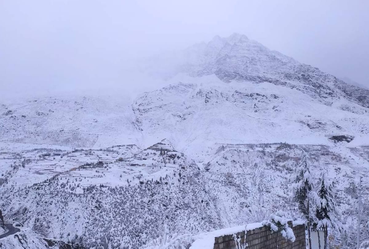 weather today: fresh snowfall in himachal pradesh, High peaks including Rohtang covered with snow