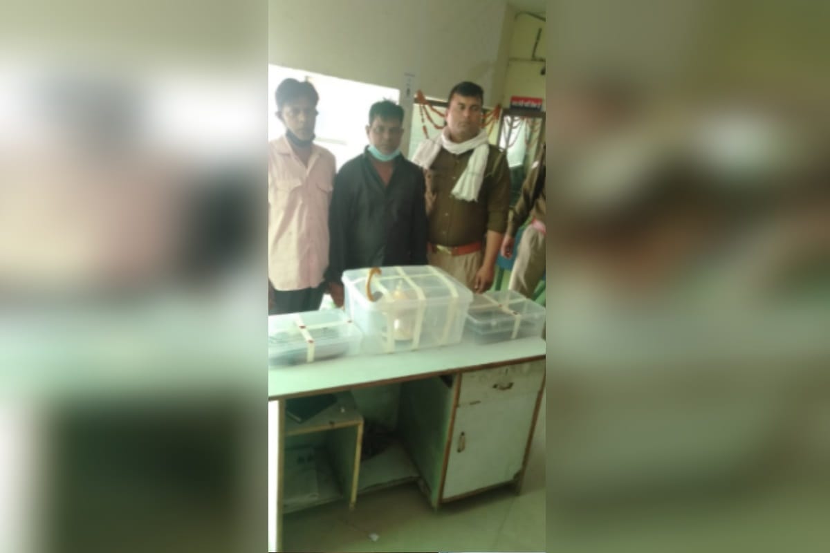 UP News: Two tantrik has cheated of 2.5 crore from a doctor in Meerut