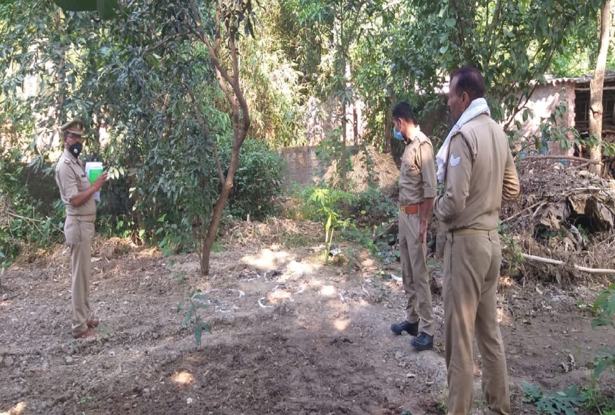murder in amethi Tension in the village after the murder of village head husband