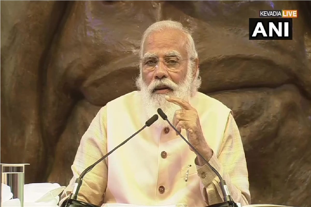 PM Narendra Modi tells civil servants to move from government to governance