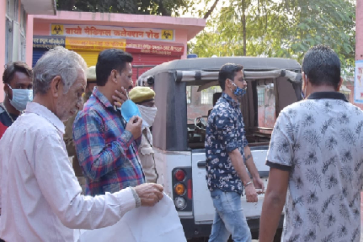 family was searching for alive man, his dead body found in morchary in saharanpur
