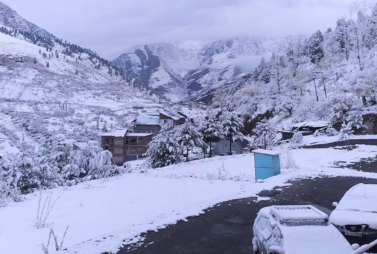 weather today: fresh snowfall in himachal pradesh, High peaks including Rohtang covered with snow
