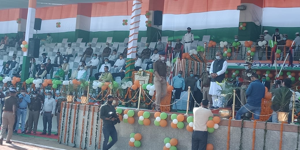 National Unity Day 2020 News: rashtriya ekta diwas 2020 parade in dehradun| police line