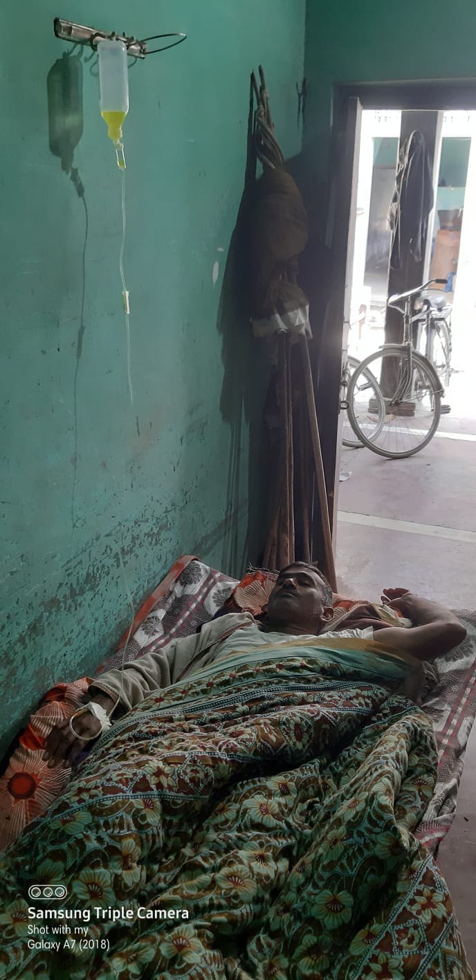 Fever in Ballu, villagers demonstrate for treatment
