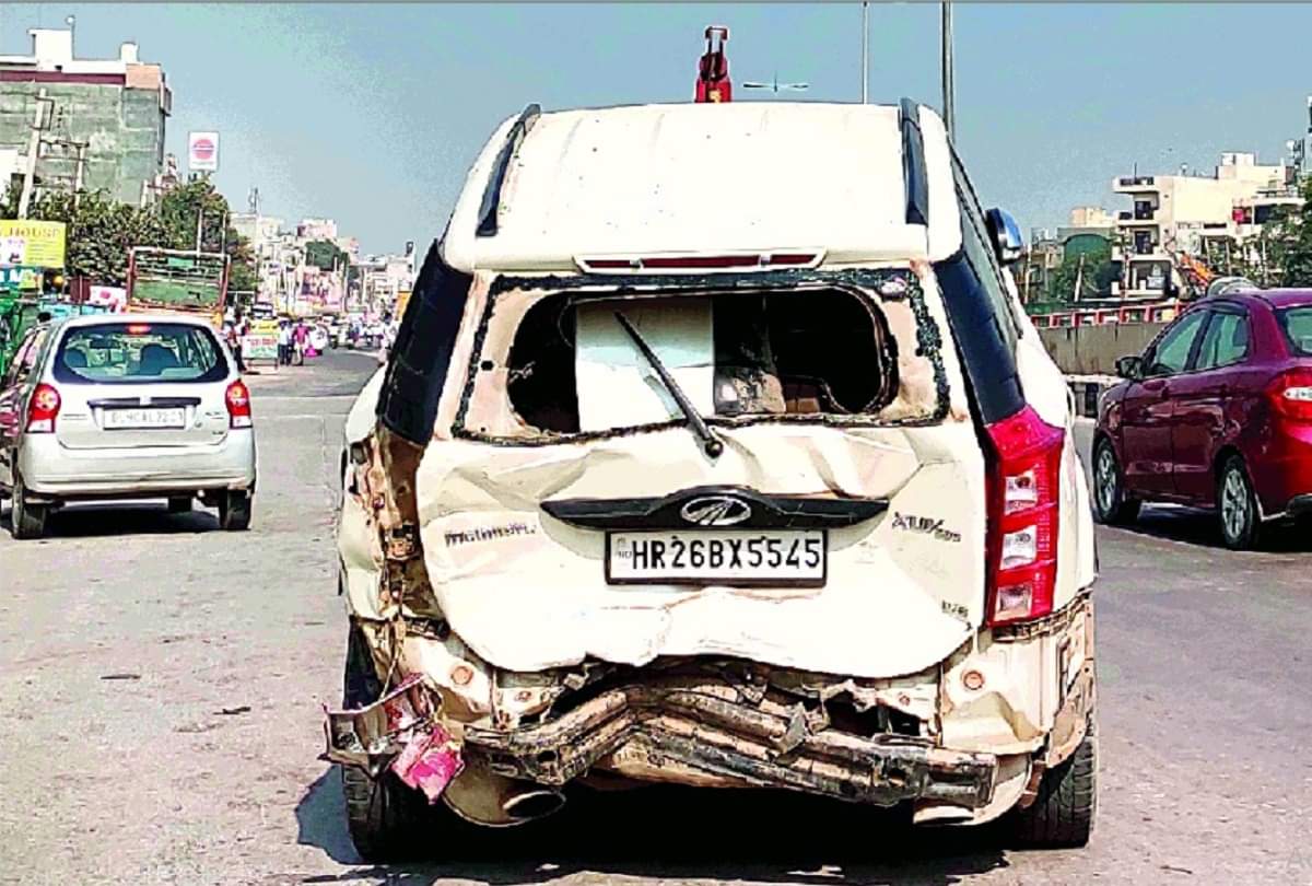 Major Road accident in Gurugram overspeeding Vehicle hits seven vehicles after a bullet bike