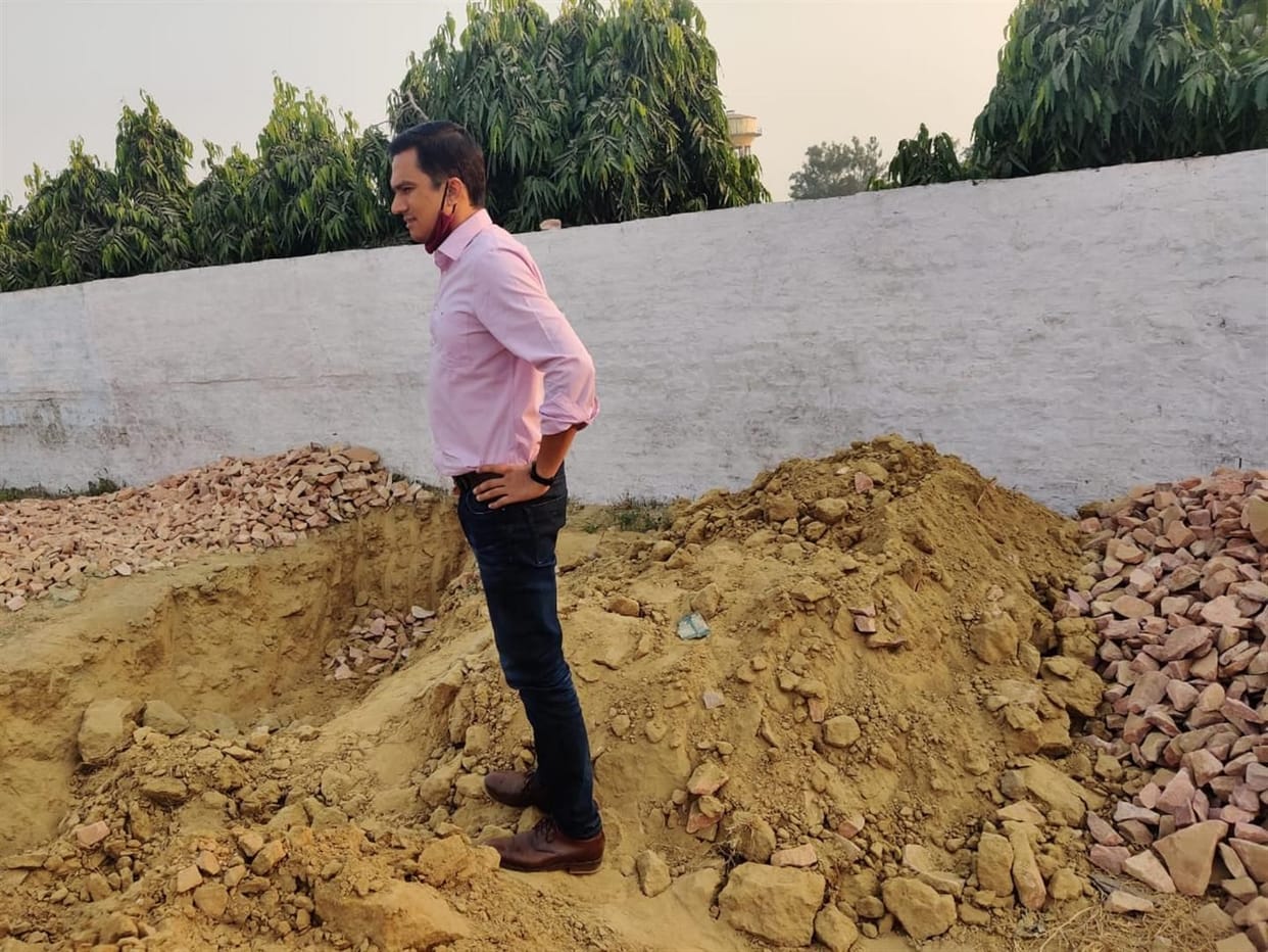 Hathras: SDM conducts terrestrial inspection of Jamuna Bagh