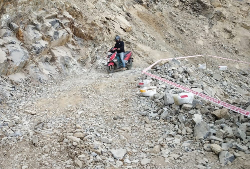 Badrinath highway open after  nine hours