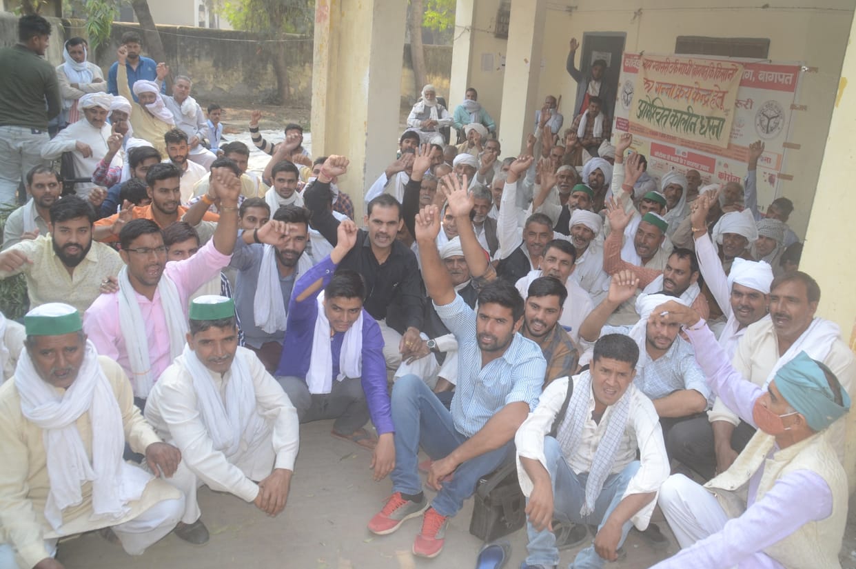 Negotiations inconclusive, farmers of Gandhi village strike
