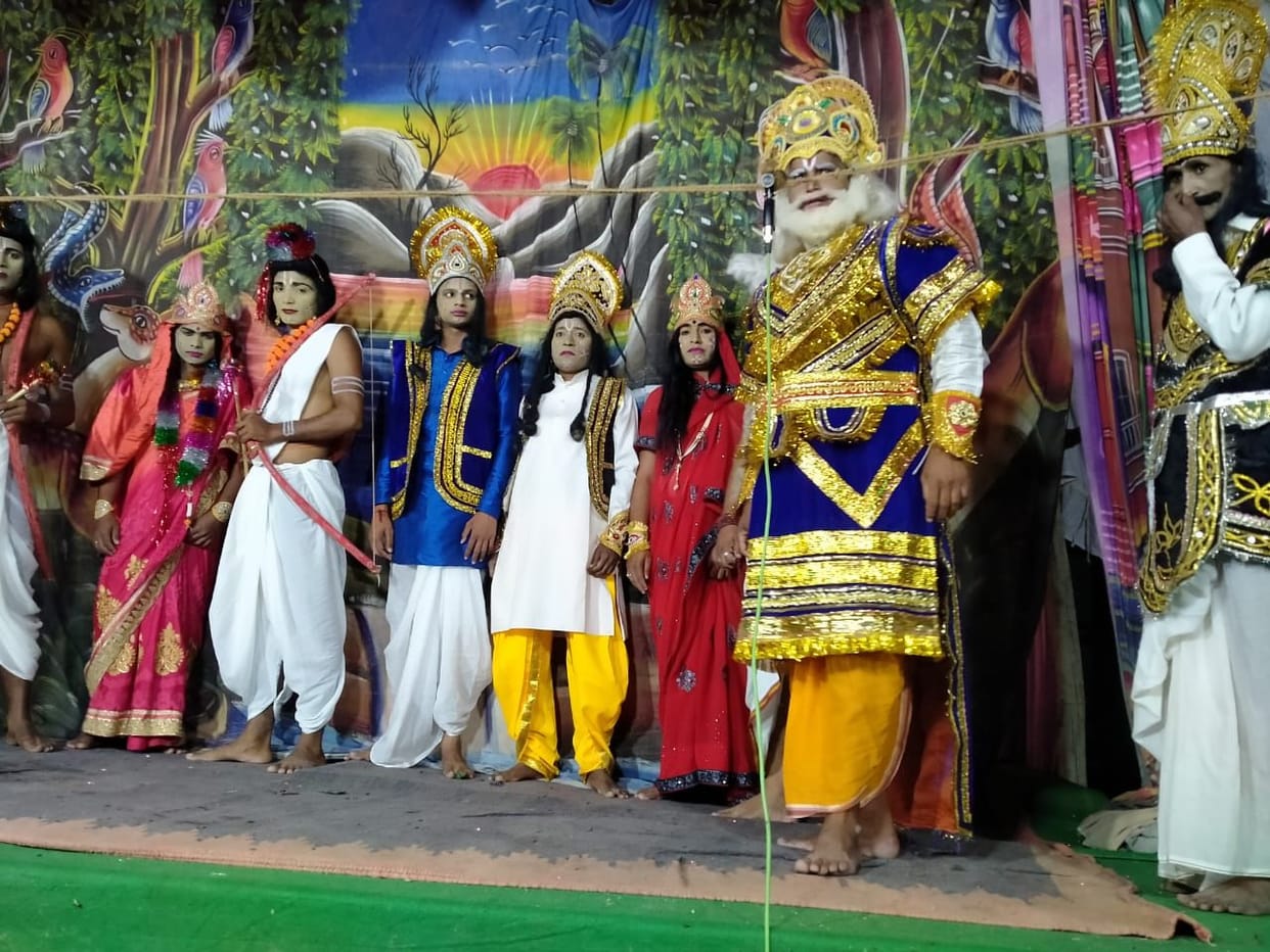 Rama Vanwas and Kewat visit the dialogue stage