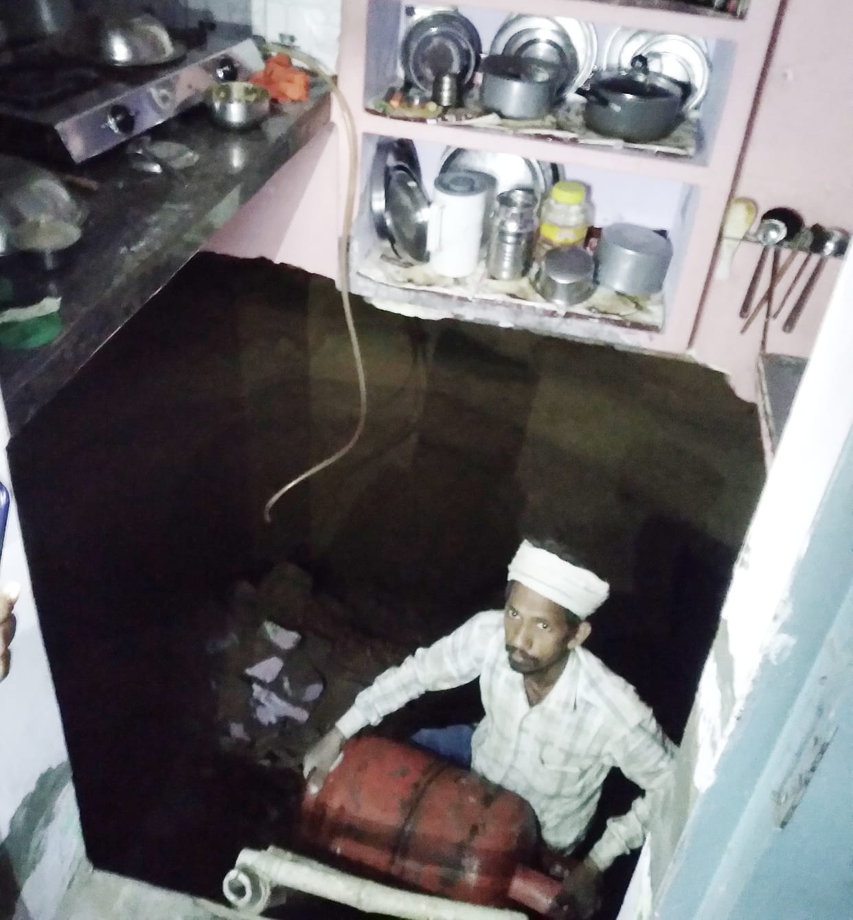 12 feet sunken kitchen floor in Mughalpura