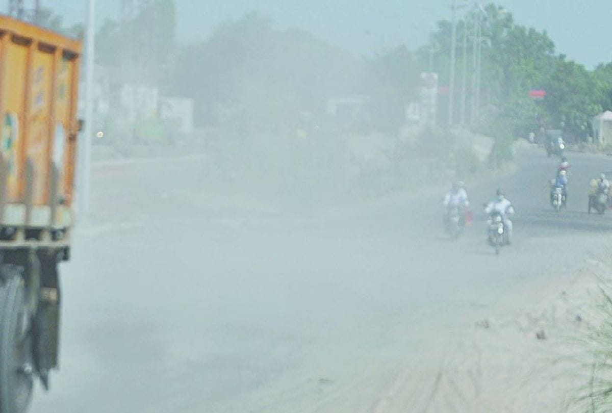 Dm Prabhu N Singh Instructions For Dust Control Not Follow In Agra