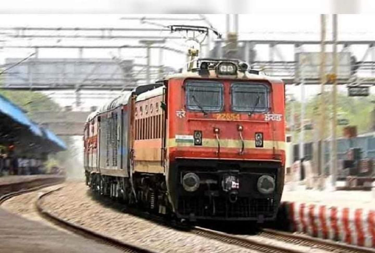 railway news Additional coaches will be increased in four trains due to floods in Bihar many trains will run till middle