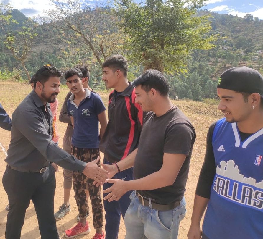 Cricket in Dwarahat