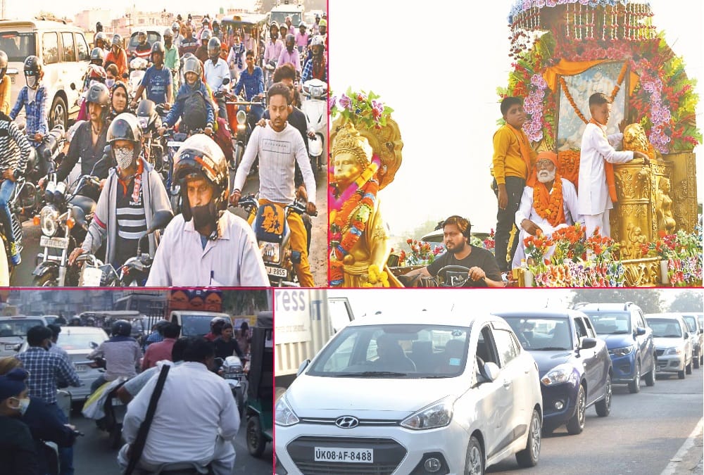 Roorkee: Traffic Jam on Delhi Haridwar Highway due to Accident and Shobha Yatra, Photos