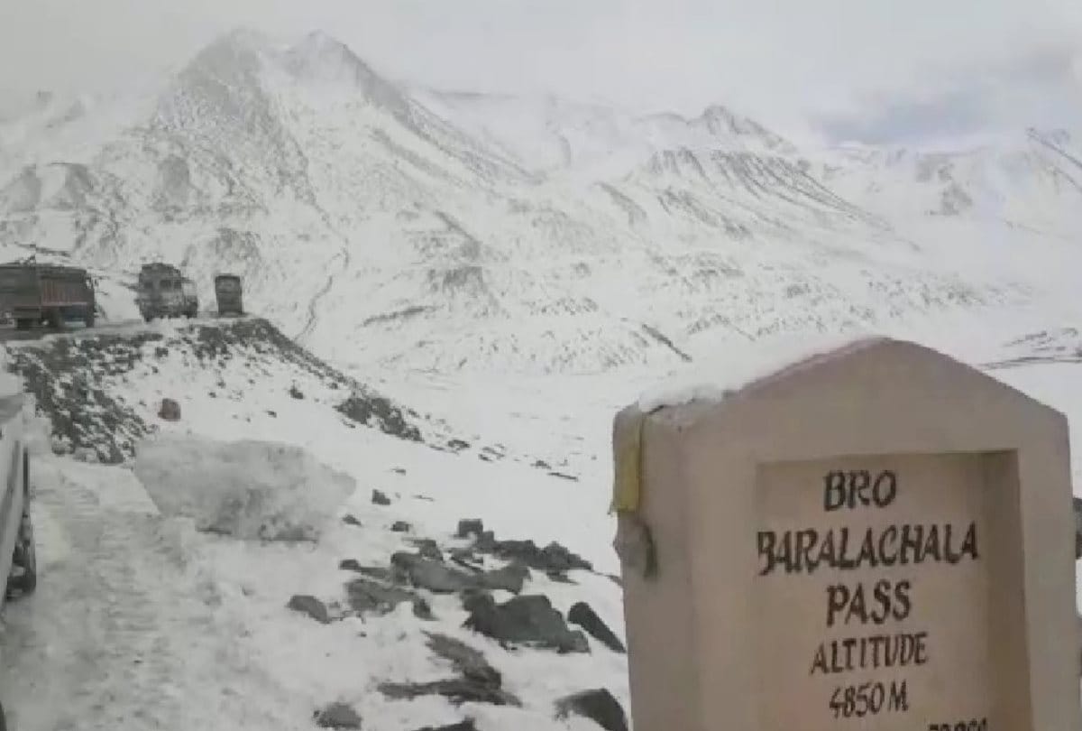 Weather Today: thunderstorm warning for five districts in himachal, fresh snowfall expected on the peaks