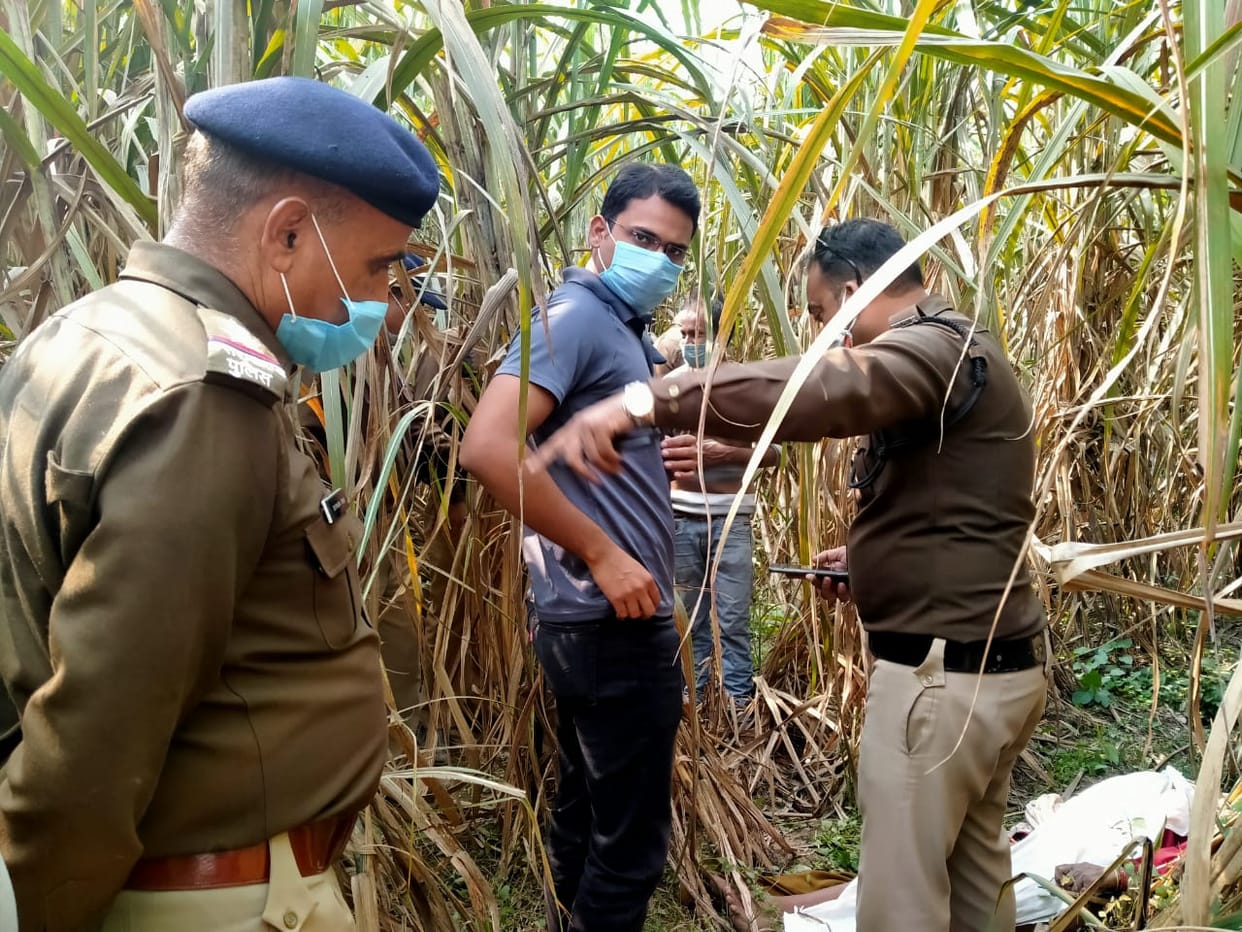 Roorkee news: Half naked dead body of woman found in sugarcane field