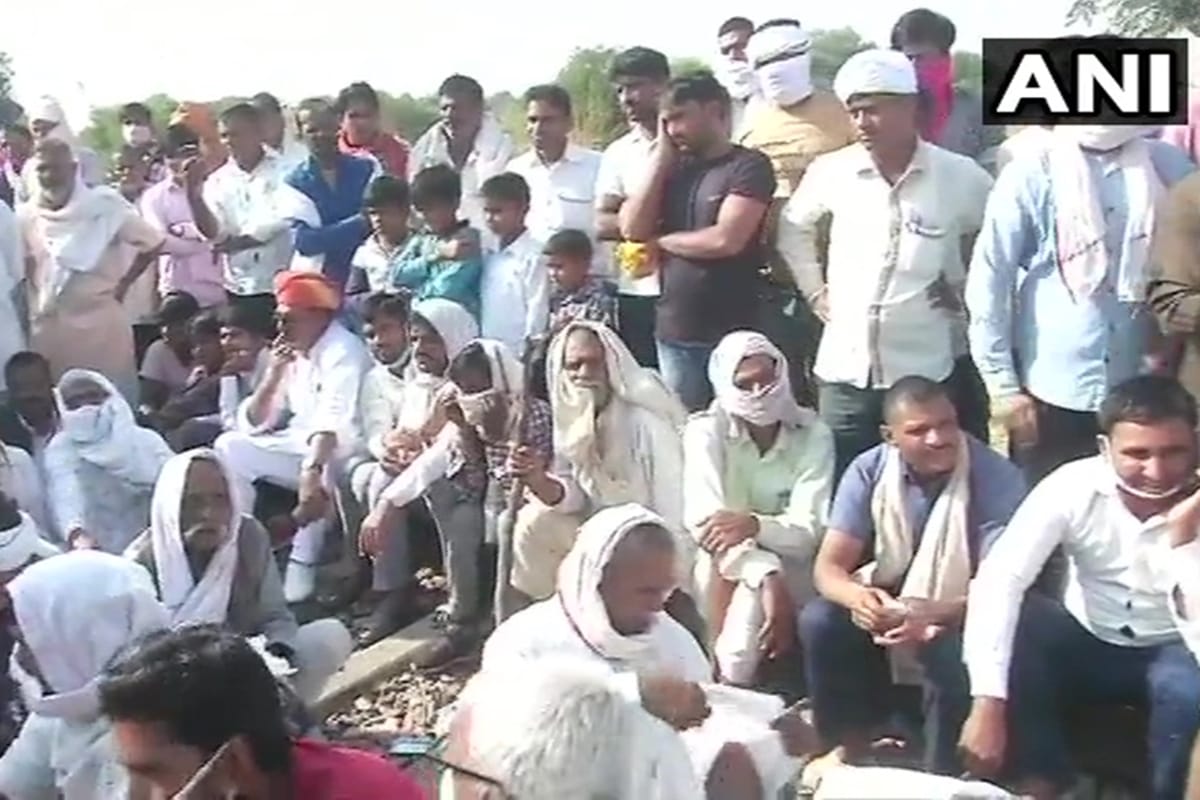 gurjar agitation live updates community block railway track as part of their protest demanding reservation ashok gehlot trains