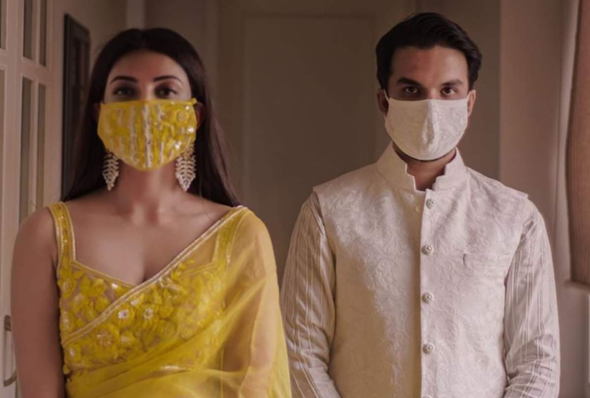 kajal aggarwal yellow saree of manish malhotra look stunning with gautam kichlu