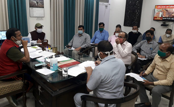 Pay arrears before Diwali Meet: Commissioner