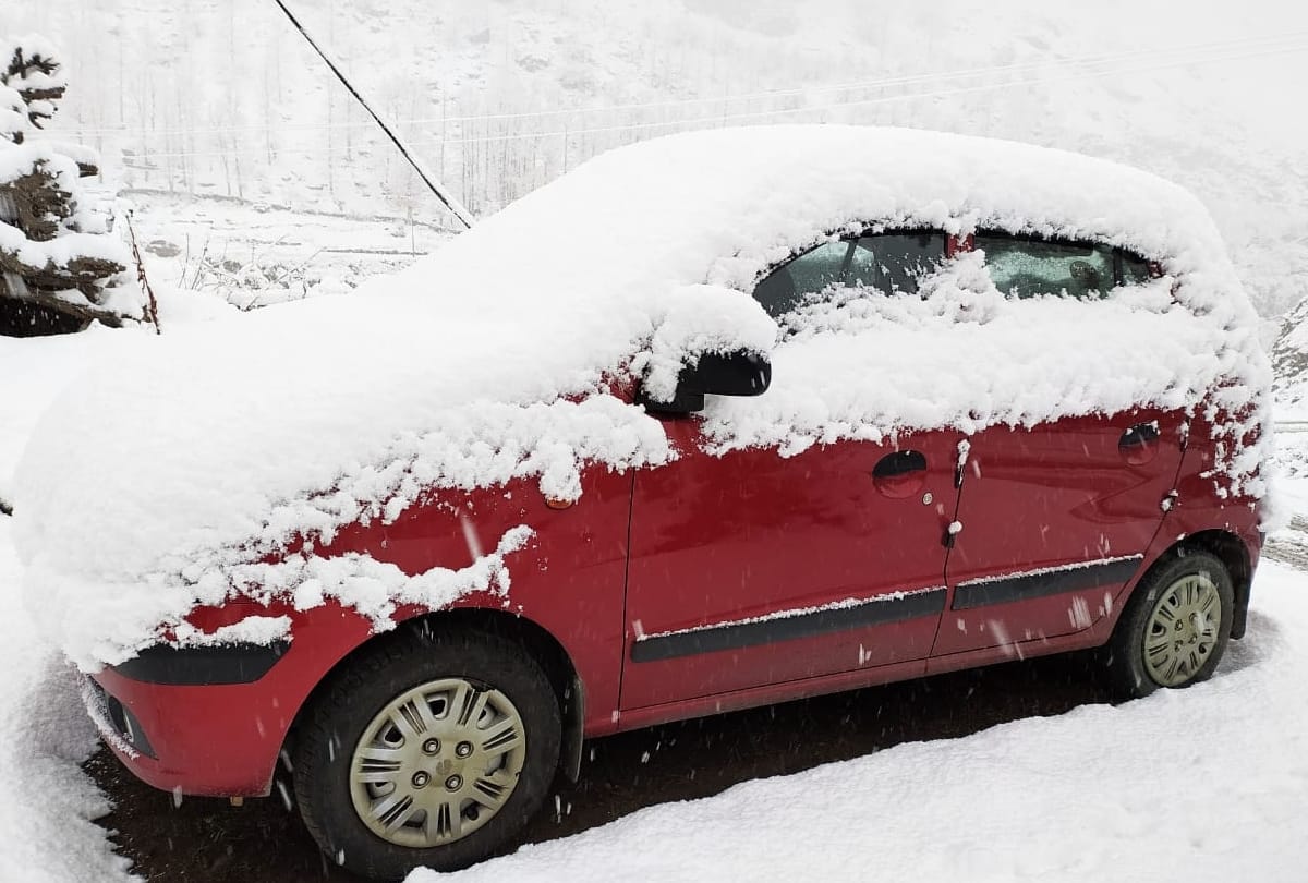 fresh snowfall in lahaul spiti baralacha pass keylong