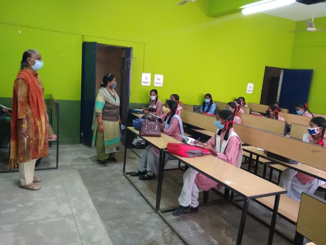 Unlock 6 Guidelines in Uttarakhand Latest News: School Reopen Today only 10th and 12th classes seen in photos