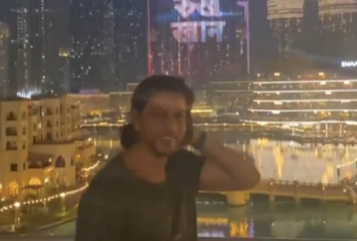 Shah rukh khan birthday special celebrated by burj khalifa actor photo viral