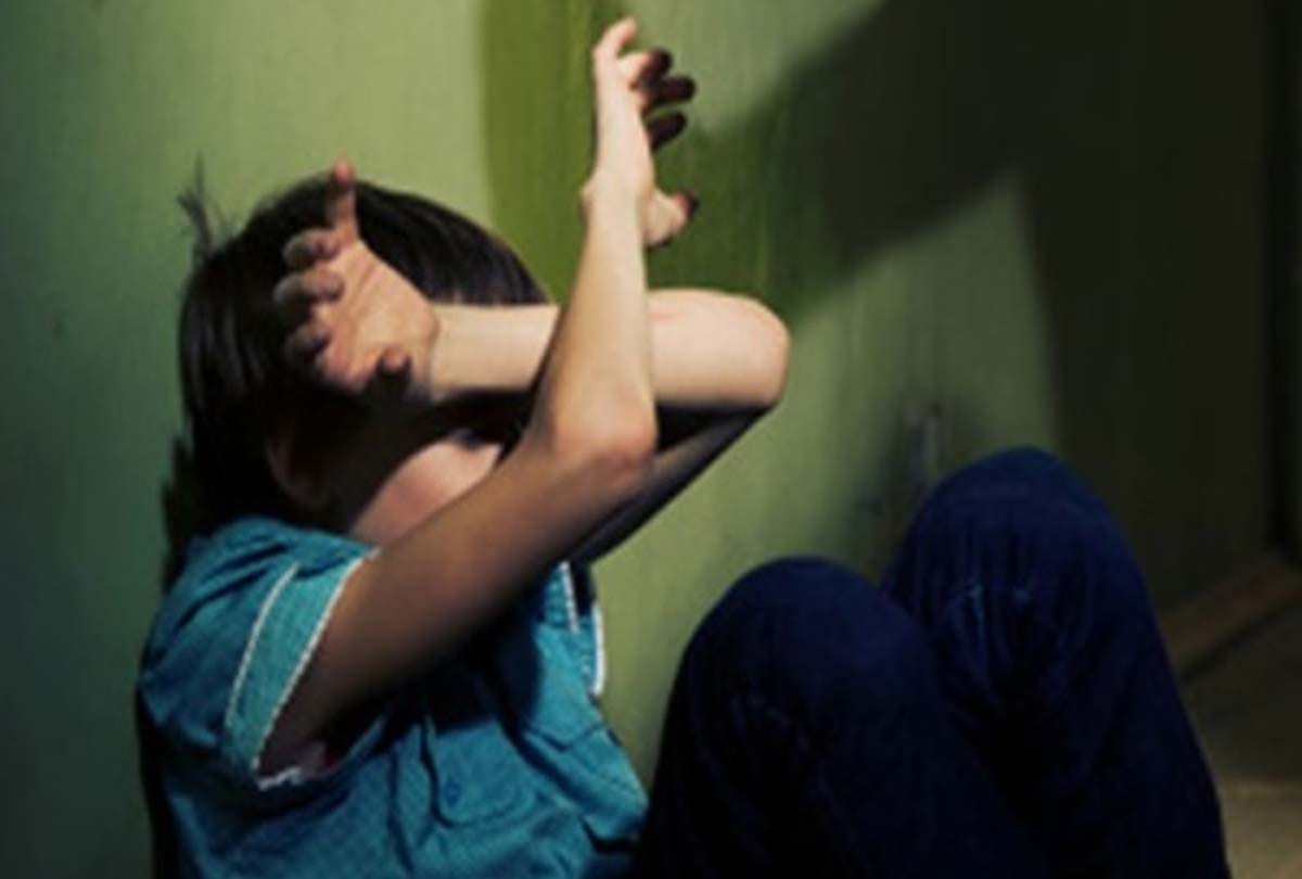 Young man made a video after having misbehaved with a child