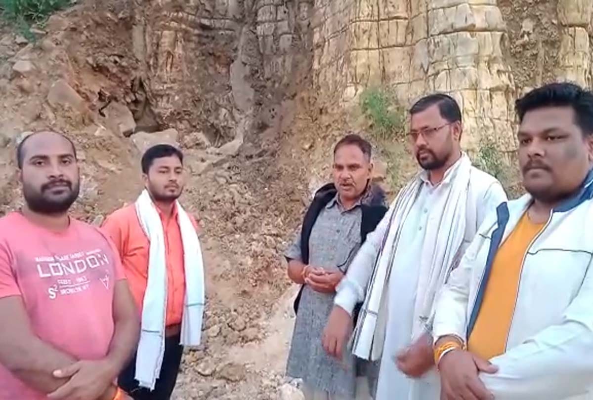 The other end of the mysterious cave found in Lord Ram's Tapobhoomi Chitrakoot, inside was such a view