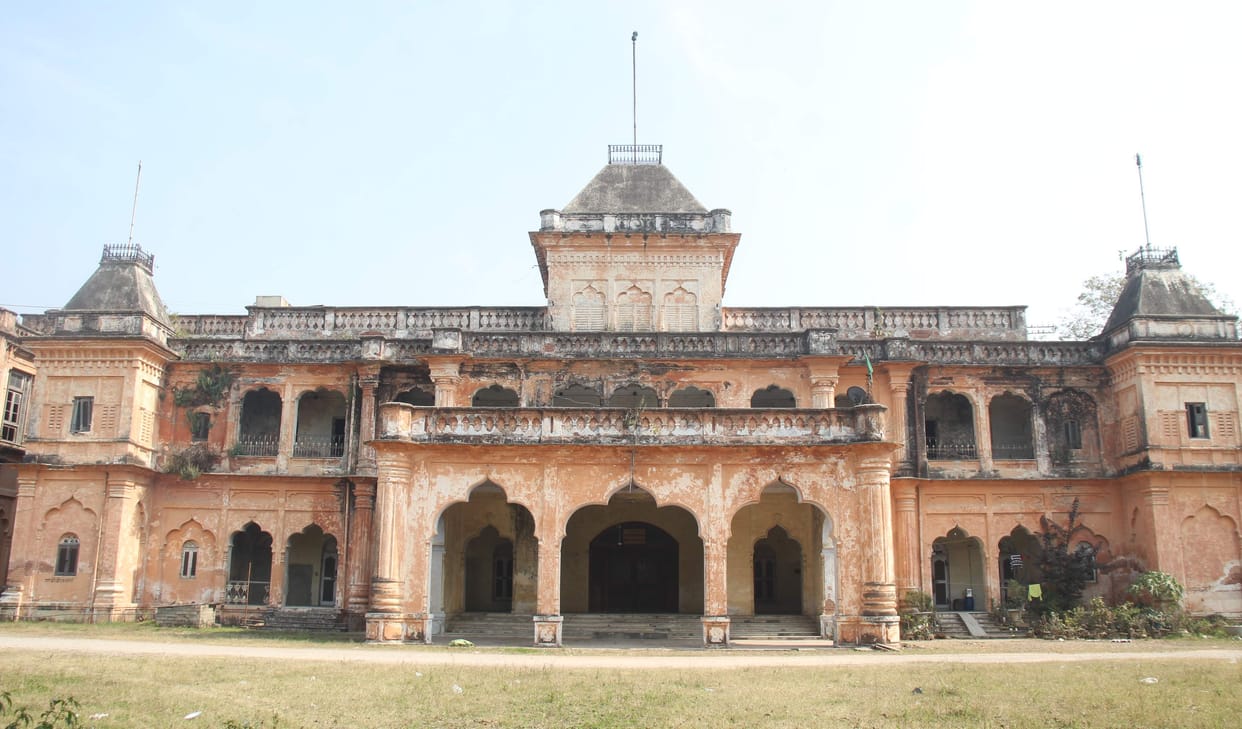 nawab's hundred crore land invisible