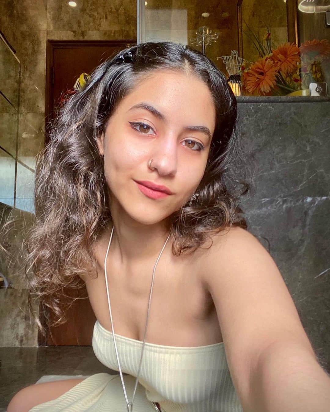 see photo of Alia Chhiba cousin of Shah rukh Khan daughter Suhana Khan