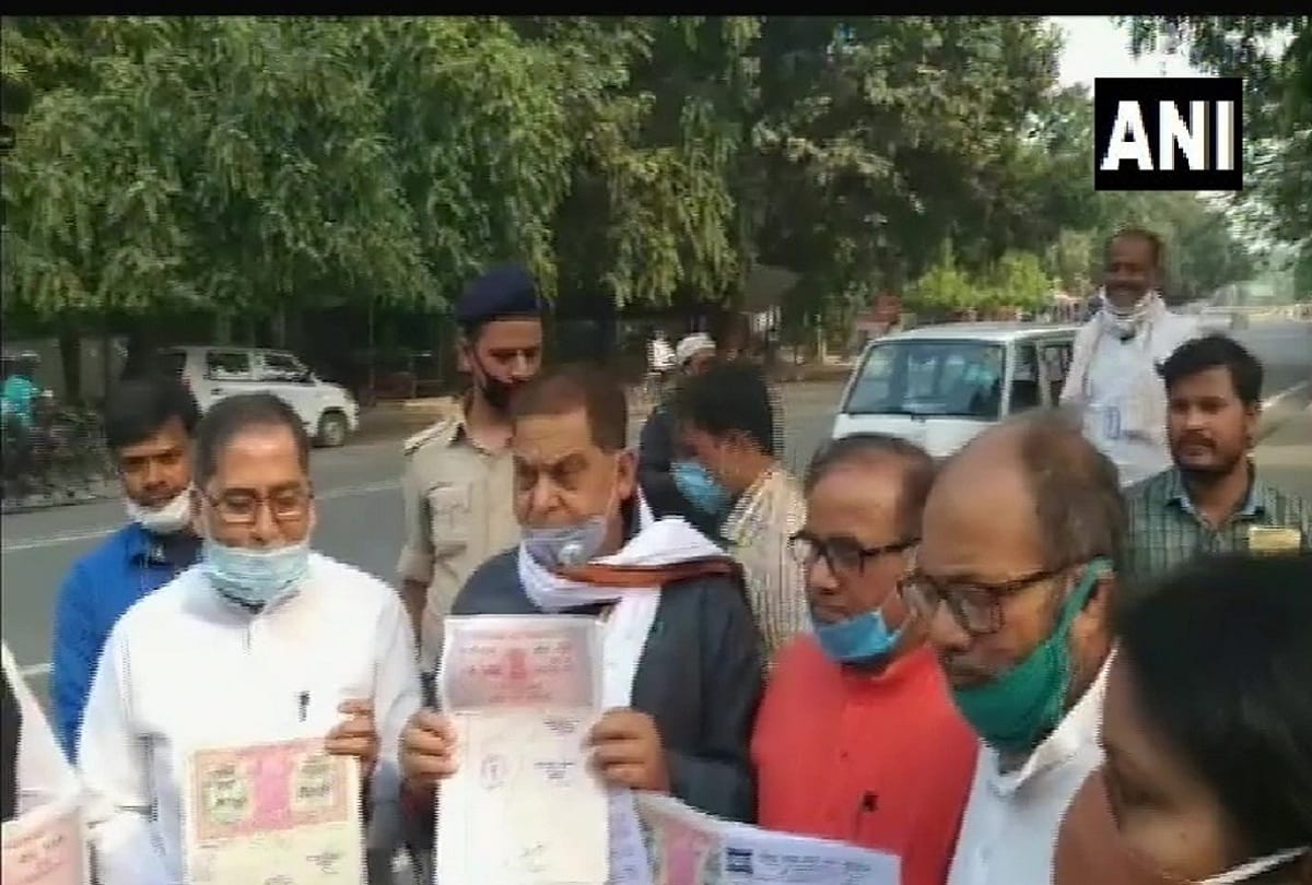 JDU leaders today submitted a memorandum to EC demanding cancellation of Tejashwi Yadav and Tej Pratap Yadav nominations