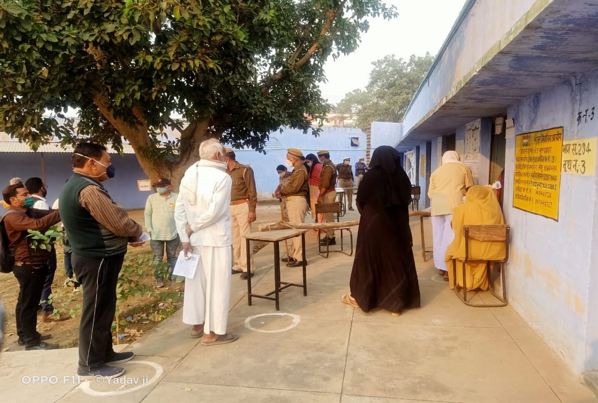 up by assembly election 2020 Bulandshahr polled 52.56 percent in tight security