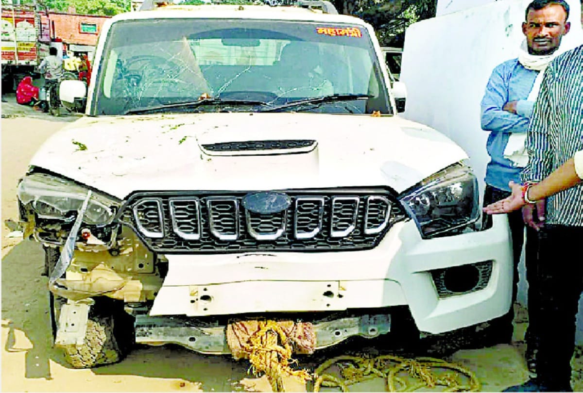Pradhan car damaged by firecracker bomb blast in Bahraich