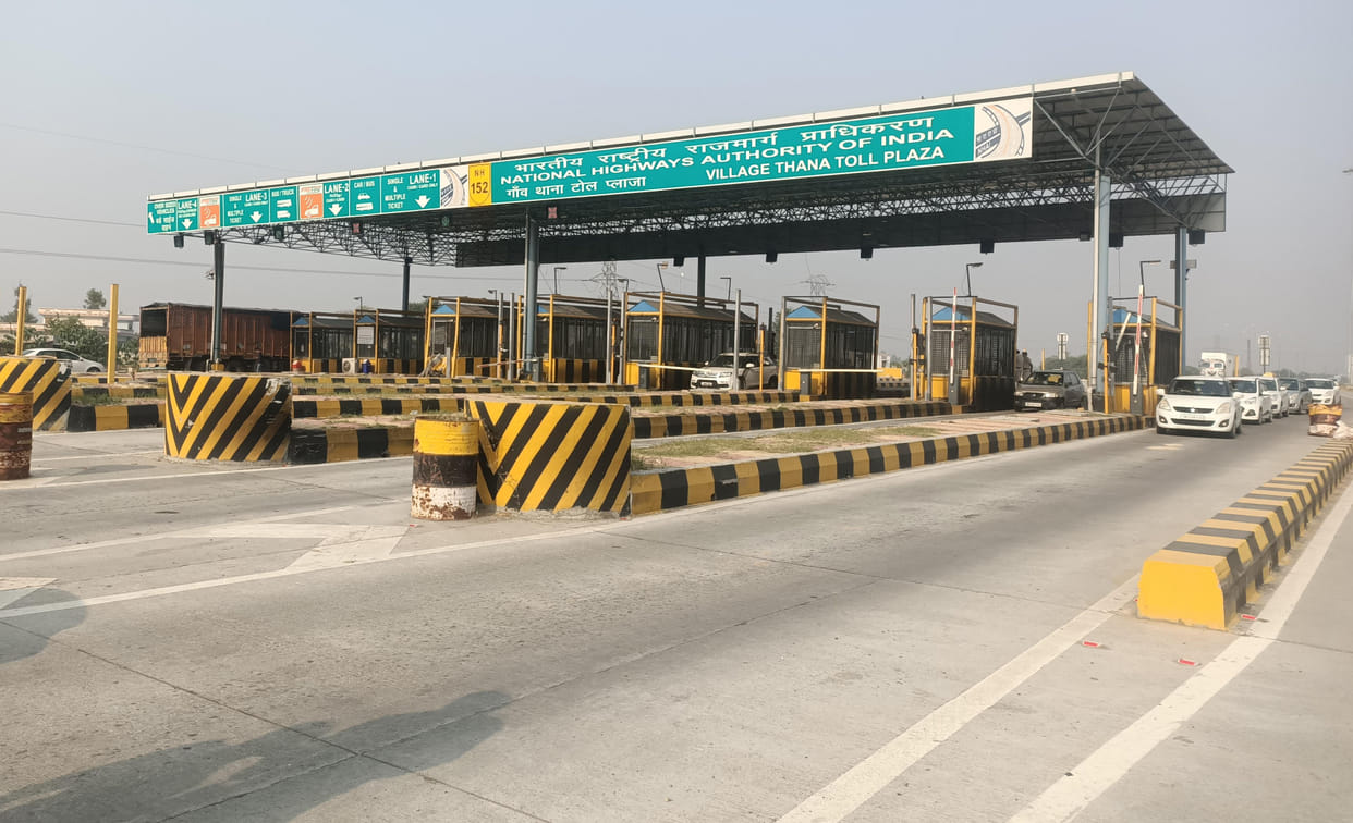 Toll plaza workers stopped the car of a woman suffering from cancer, even after collecting toll