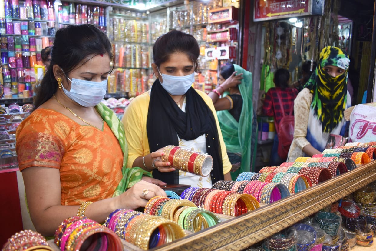 Offers in beauty parlors, water-free