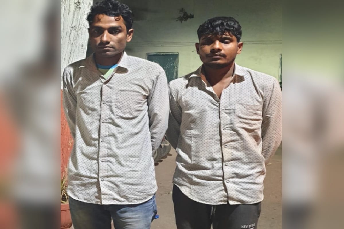 Police has busted a gang and three accused arrested in Meerut City