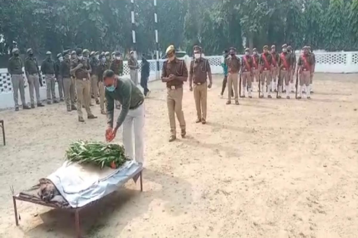 Mourning in UP police after ASP snifer DogTinky died, solved several incidents in six-years job