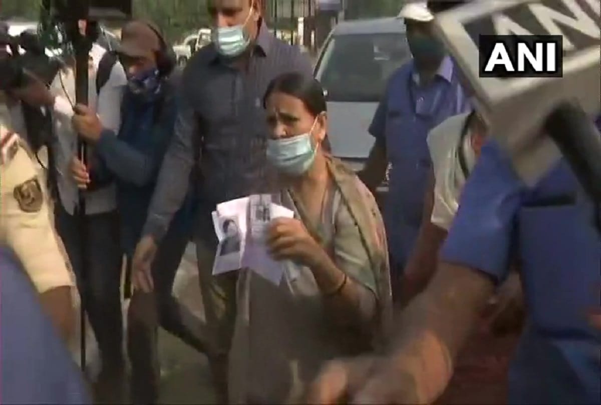 Bihar Assembly Election 2020 News: RJD Party Tejashwi Yadav and Rabri Devi cast their vote and rabri devi claim for winning