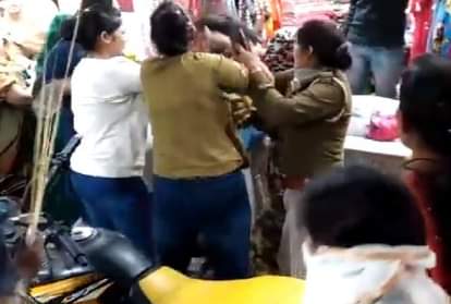 woman beaten to minor girl in etah
