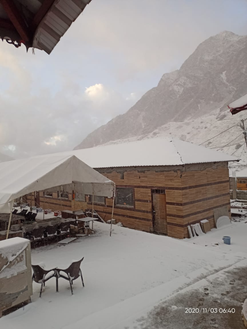 Uttarakhand Kedarnath Weather News : snowfall in kedarnath today