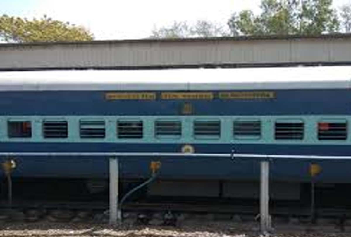 Stop of Rewa Express starts in Jhinjhak after President's intervention