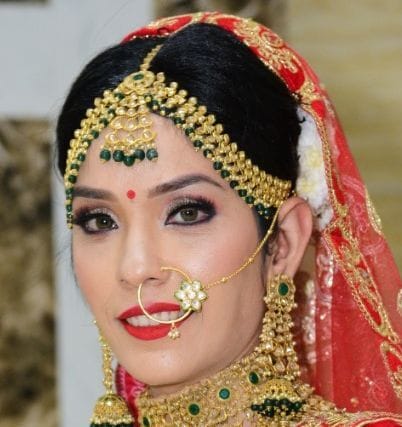 Karwachauth: Mehndi named Sajan in hand