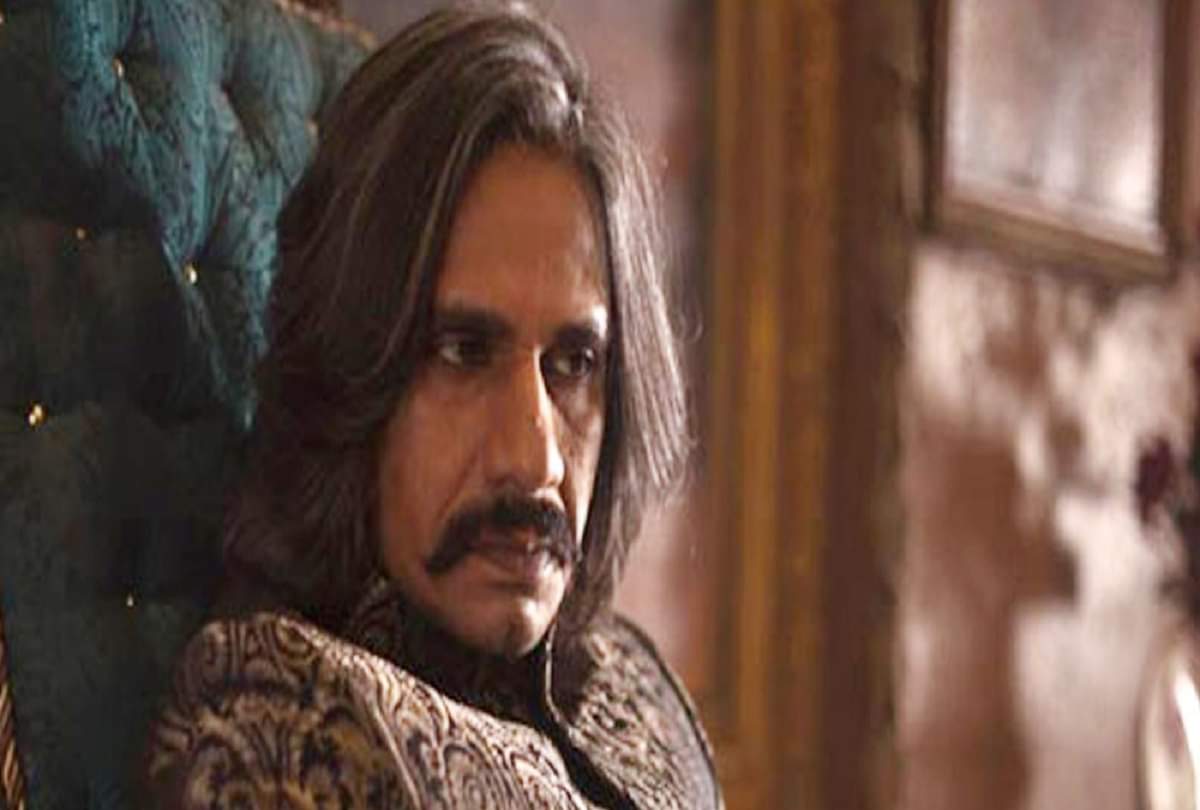 Sherni film makers has removed vijay raaz from the Vidya Balan film
